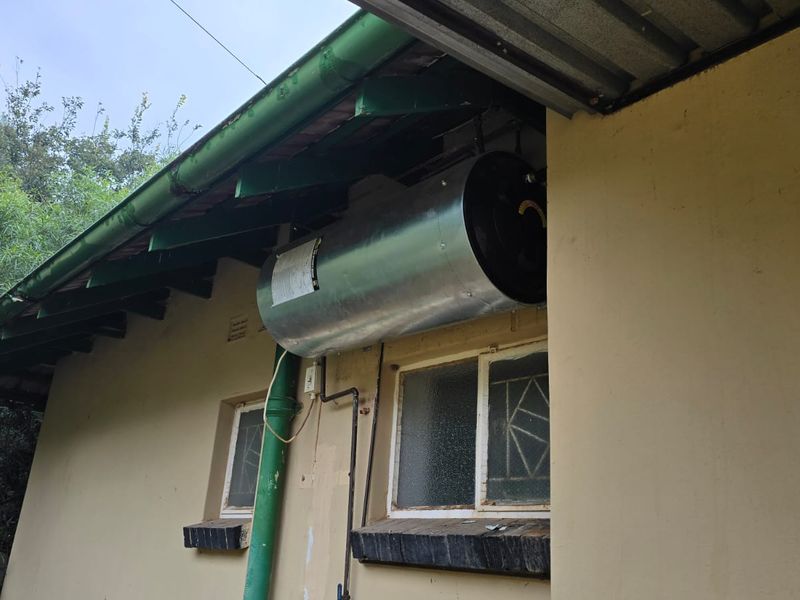 Neat and strong home in a quiet street in Extension 3. - Photo 4