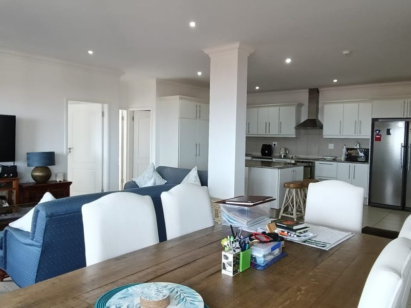 To let in Umhlanga - Fully furnished 3 bedroom apartment with amazing sea views. - Photo 4