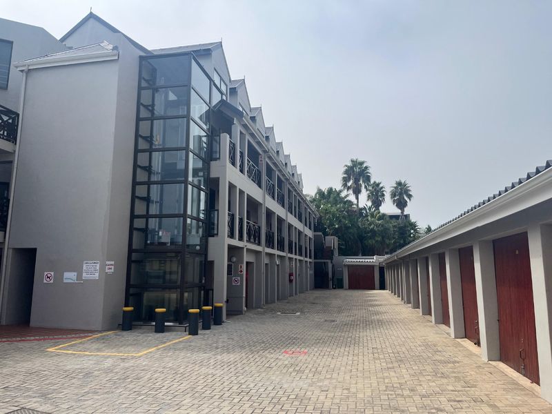 MODERN DUPLEX APARTMENT WITH SEA AND RIVER VIEWS IN HARTENBOS - Photo 4