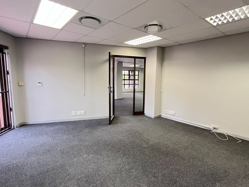 Ground Floor Unit Available In Century City - Photo 5