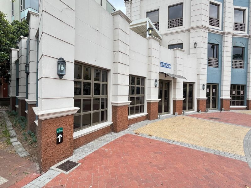 Ground Floor Unit Available In Century City - Photo 10