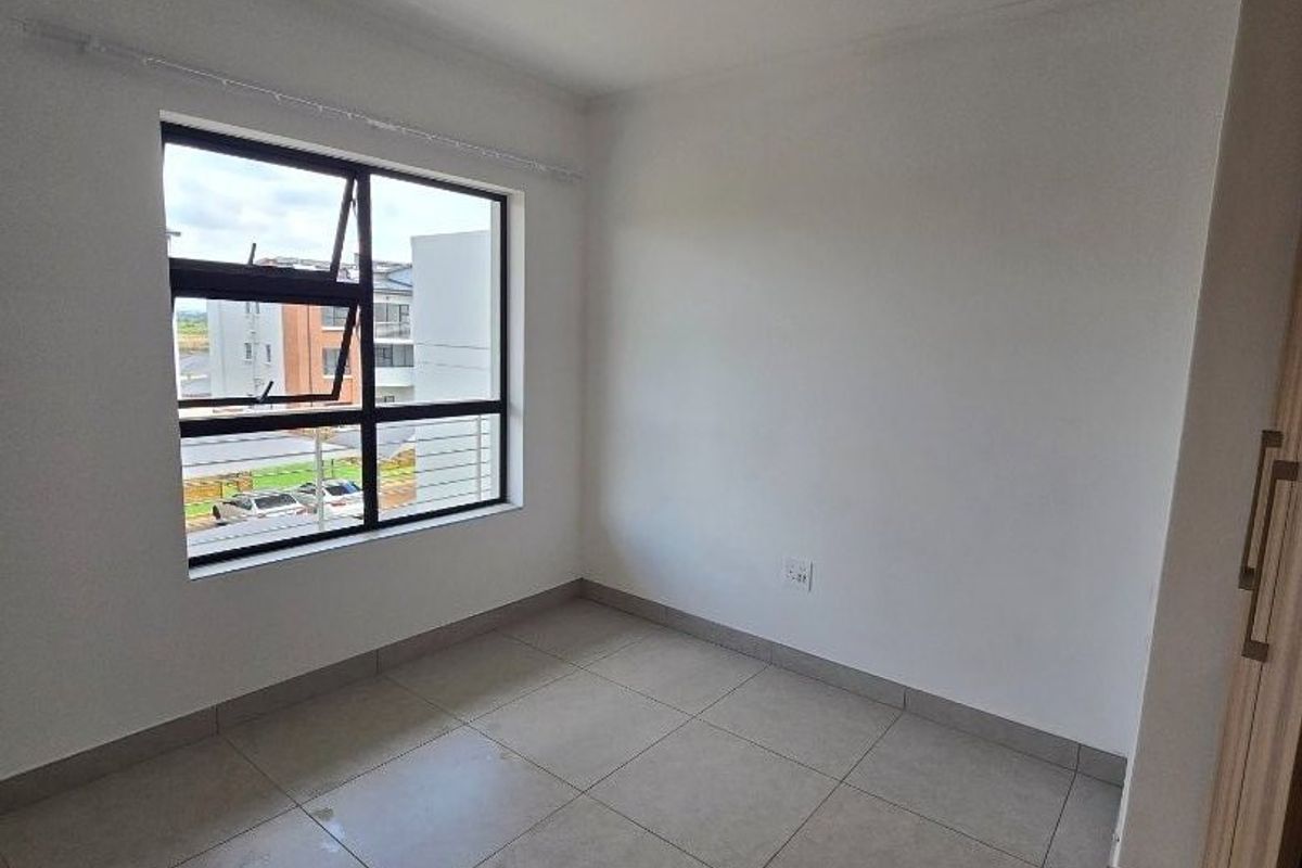 2bed1bath Ground floor direct from developer - Photo 2