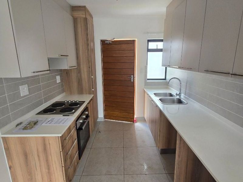 2bed1bath Ground floor direct from developer - Photo 5