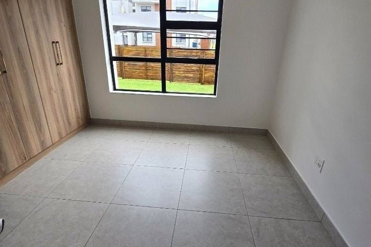 2bed1bath Ground floor direct from developer - Photo 4