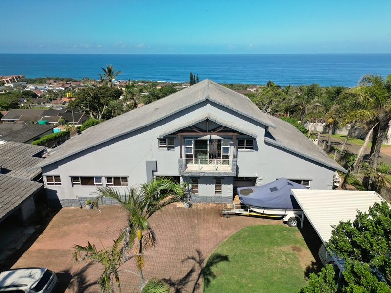 !! Sole Mandate !! - Stunning Large Home with Unmatched Sea Views - Photo 4