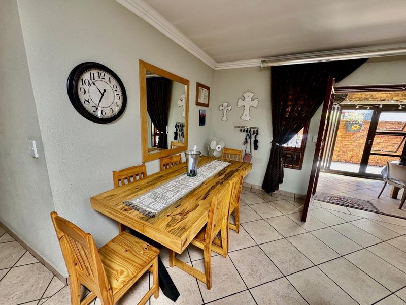 Modern 3-Bedrom Townhouse in Bartlett  - Photo 10