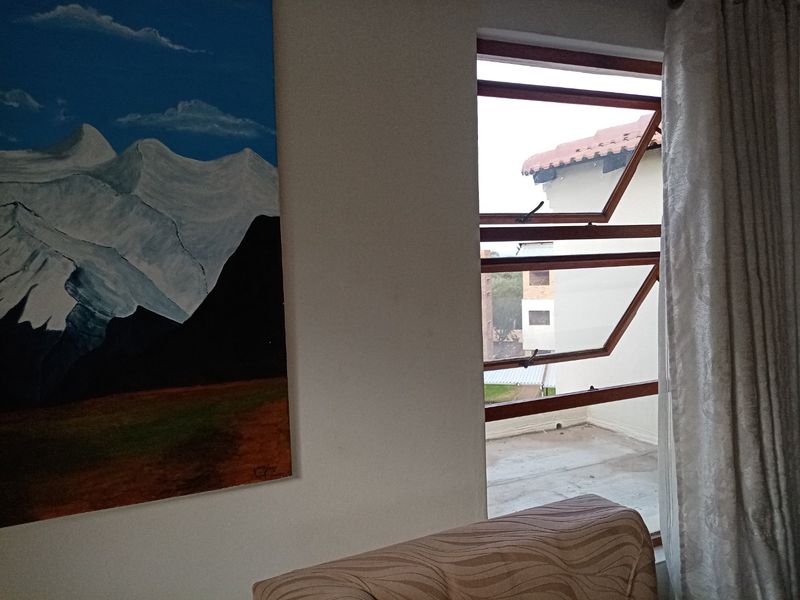 Lovely Apartment In The Right Location For Sale! - Photo 8