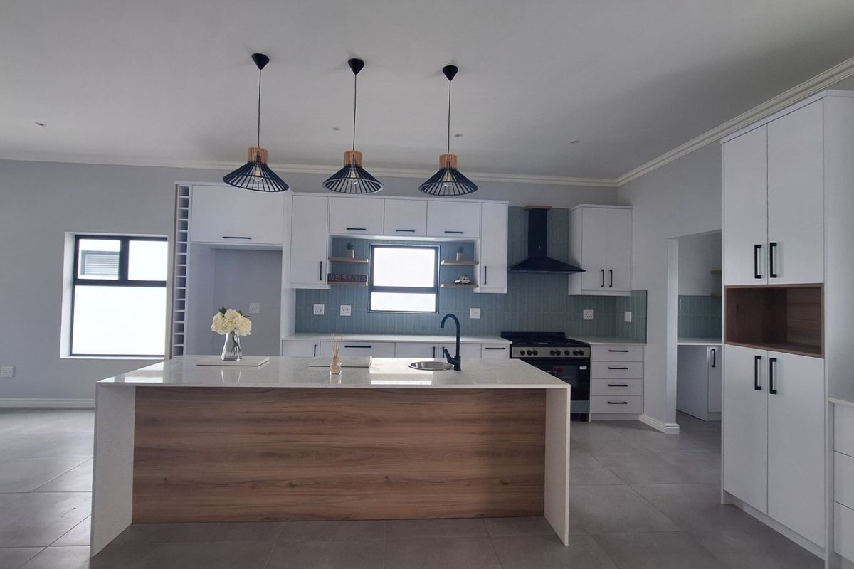 3 Bedroom House for Sale in Shelley Point - St Helena Bay - Photo 2