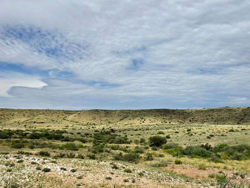 Northern Cape Grazing Gem Between Upington and Lutzputs – 5,054ha Semi-Desert Farm with Reliable Water & Development Potential - Photo 6