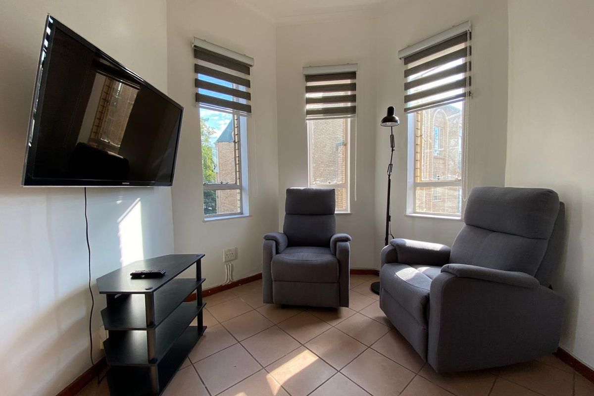 1 Bedroom Loft for Sale in Hatfield - Photo 2