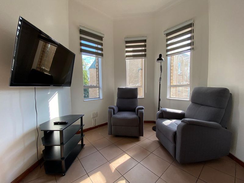 1 Bedroom Loft for Sale in Hatfield - Photo 2