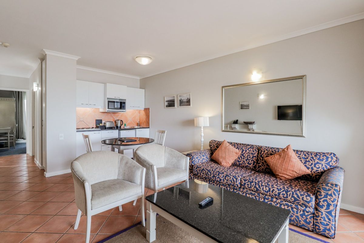CAPE TOWN HOLIDAY APARTMENT - INVESMENT OPPORTUNITY - Photo 5