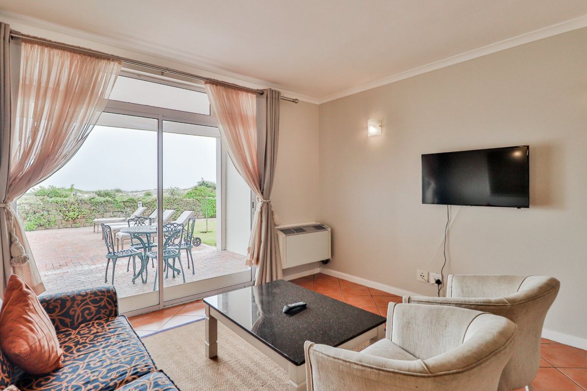 CAPE TOWN HOLIDAY APARTMENT - INVESMENT OPPORTUNITY - Photo 4