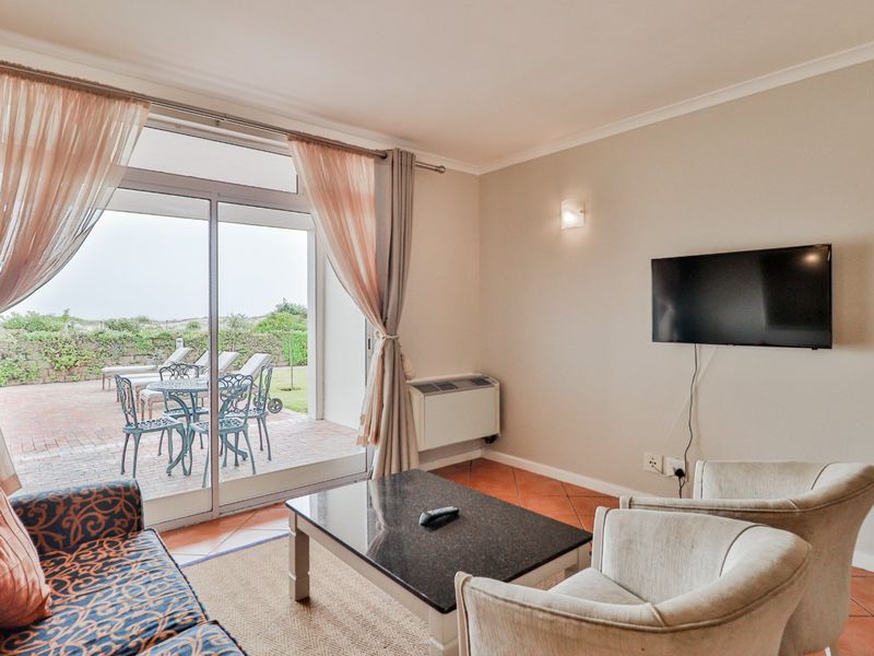 CAPE TOWN HOLIDAY APARTMENT - INVESMENT OPPORTUNITY - Photo 4