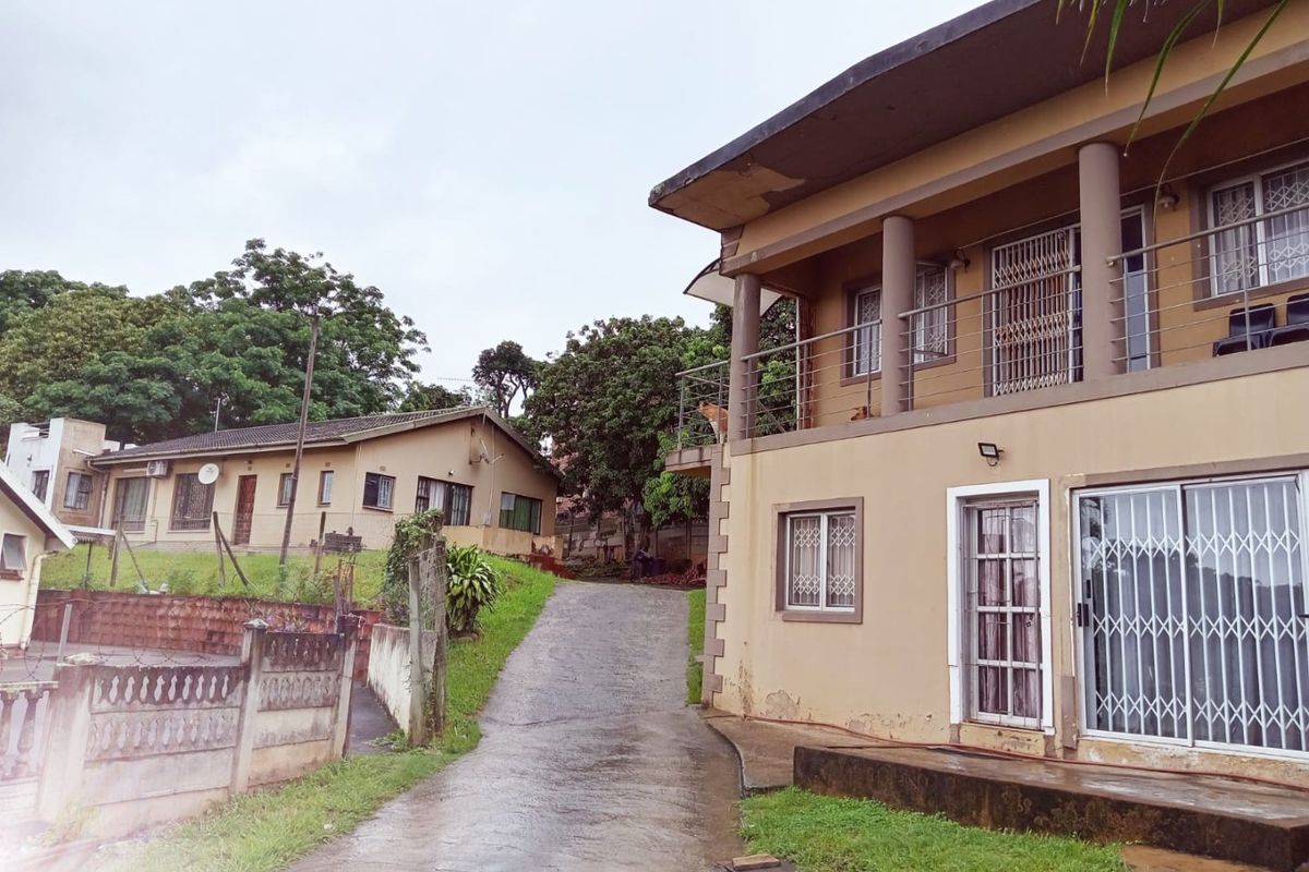 Two for the Price of One. - Photo 2