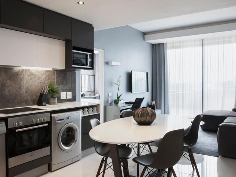 2 Bedroom 2 Bathroom Apartment For Sale in Sandown - Photo 3