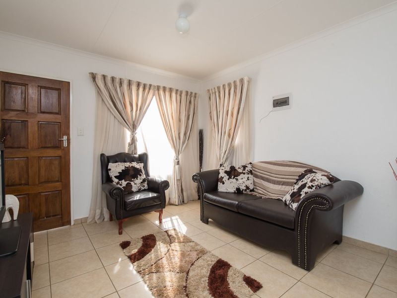 Specious 1-bedroom house for sale in Sky City - The Bronx - Photo 3