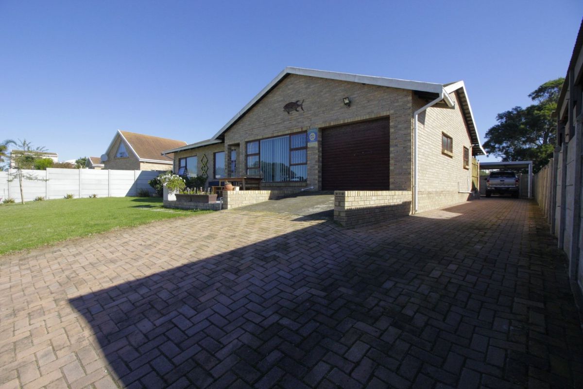 Spacious family home  - Photo 3