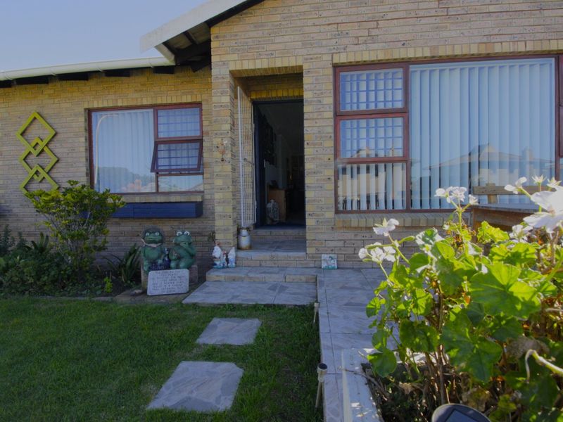 Spacious family home  - Photo 2