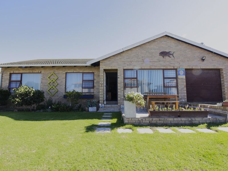 Spacious family home  - Photo 4