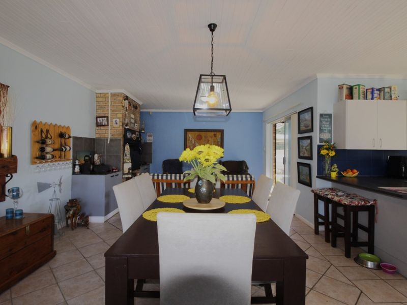 Spacious family home  - Photo 8