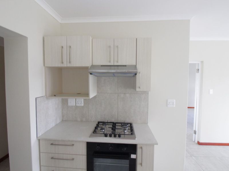 Charming 1-Bedroom Townhouse in Secure Garanzia Villas - Photo 9