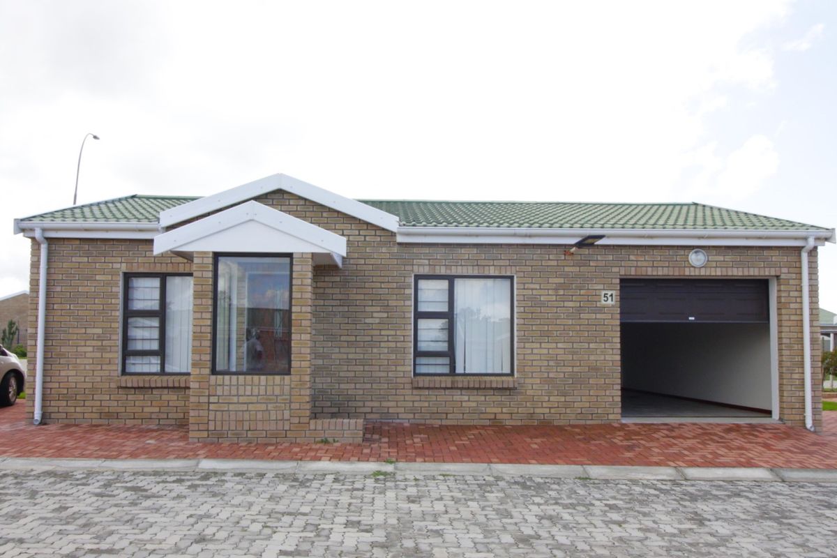 Charming 1-Bedroom Townhouse in Secure Garanzia Villas - Photo 2