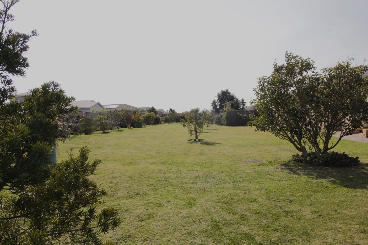 Secure Lock-Up-and-Go Living in Garanzia Villas – Ideal for Easy, Comfortable Living - Photo 5