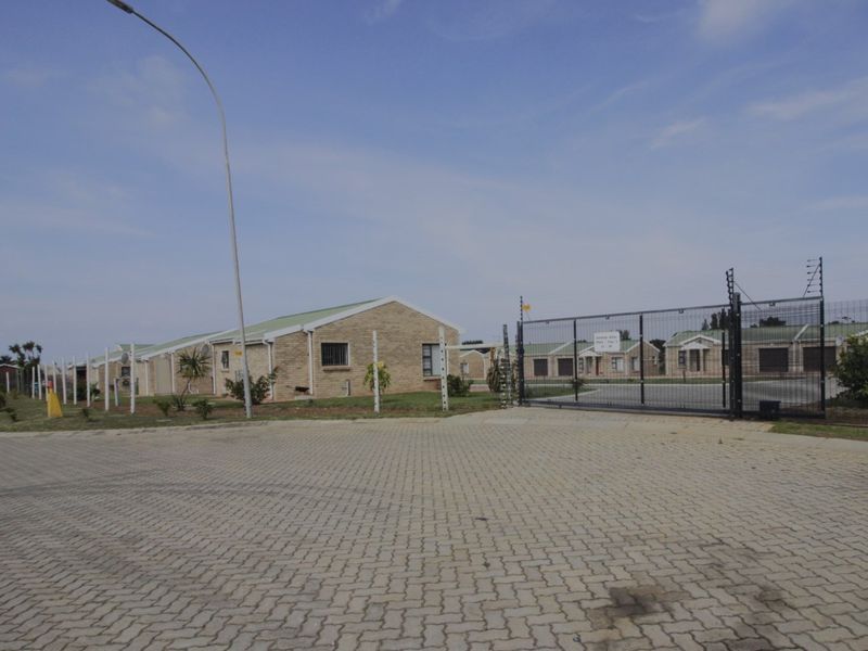 Secure Lock-Up-and-Go Living in Garanzia Villas – Ideal for Easy, Comfortable Living - Photo 7