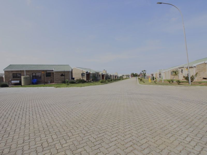 Secure Lock-Up-and-Go Living in Garanzia Villas – Ideal for Easy, Comfortable Living - Photo 6