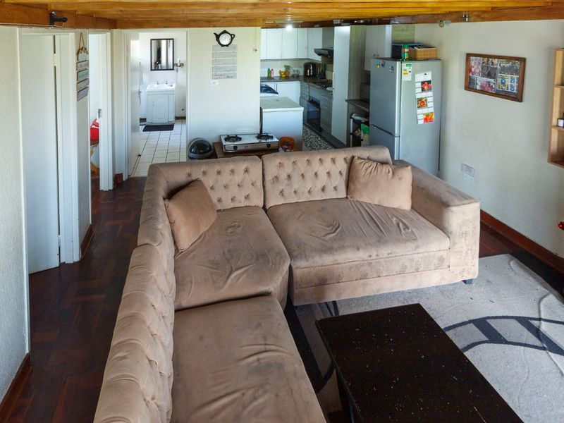 Spacious 2-Bedroom Townhouse with Versatile Loft and Lifestyle Amenities - Photo 4