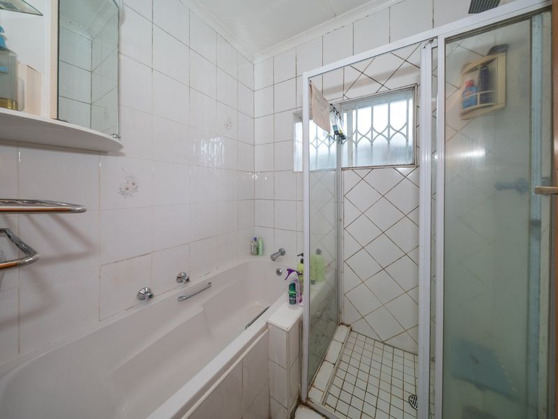 2 Bedroom Home in Wychwood - Photo 6