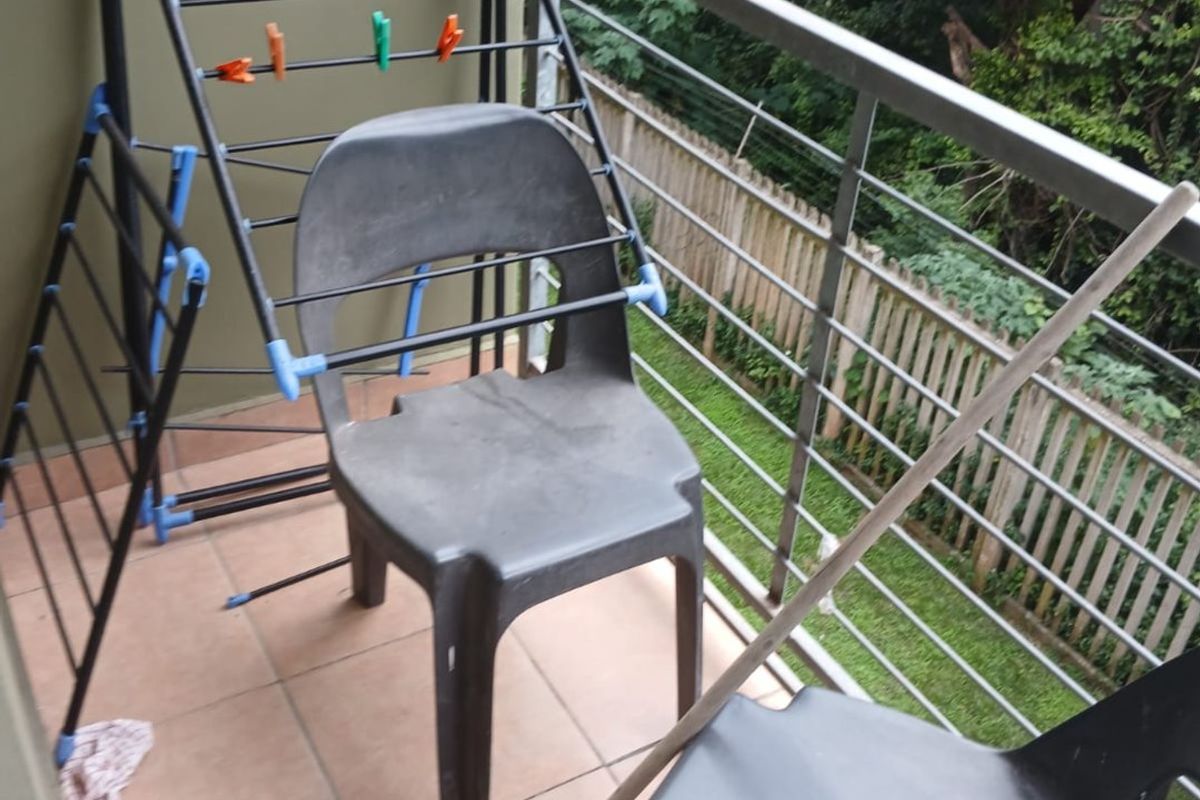 2 Bedroom, 1 Bathroom Apartment for Sale in Montclair, Durban - Photo 5