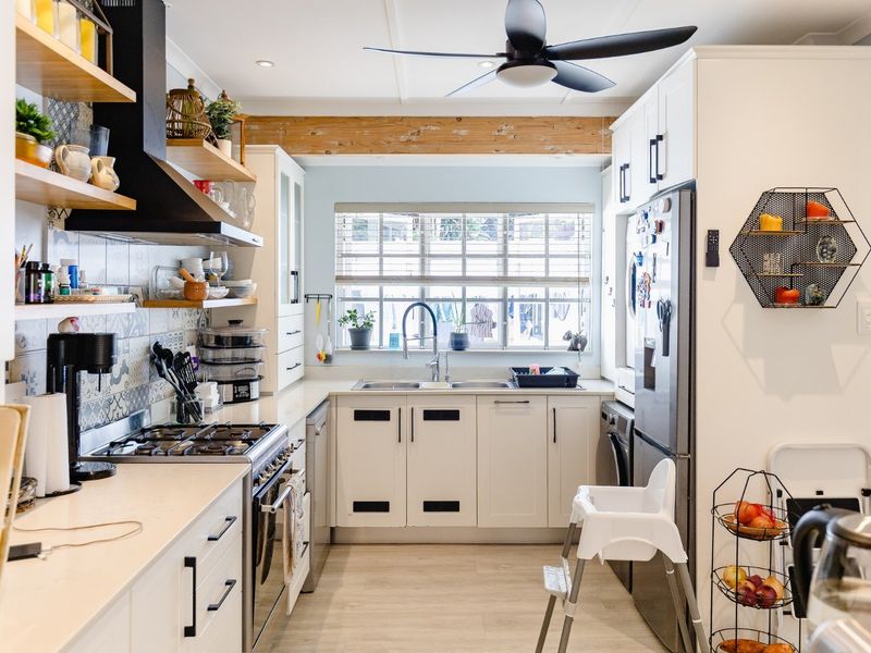 Stunning Unit In A Well-Run Complex - Photo 8