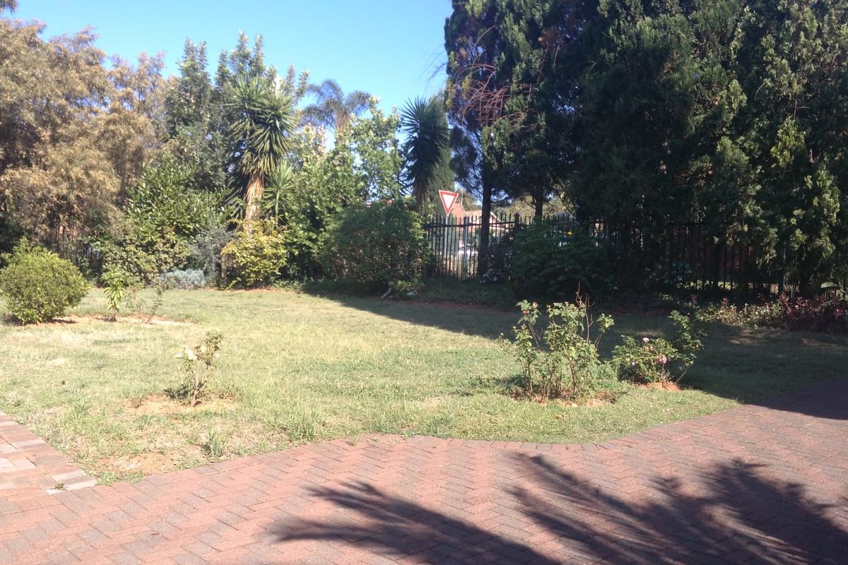 DUAL MANDATE - 3 BEDROOM HOME FOR SALE - Photo 5