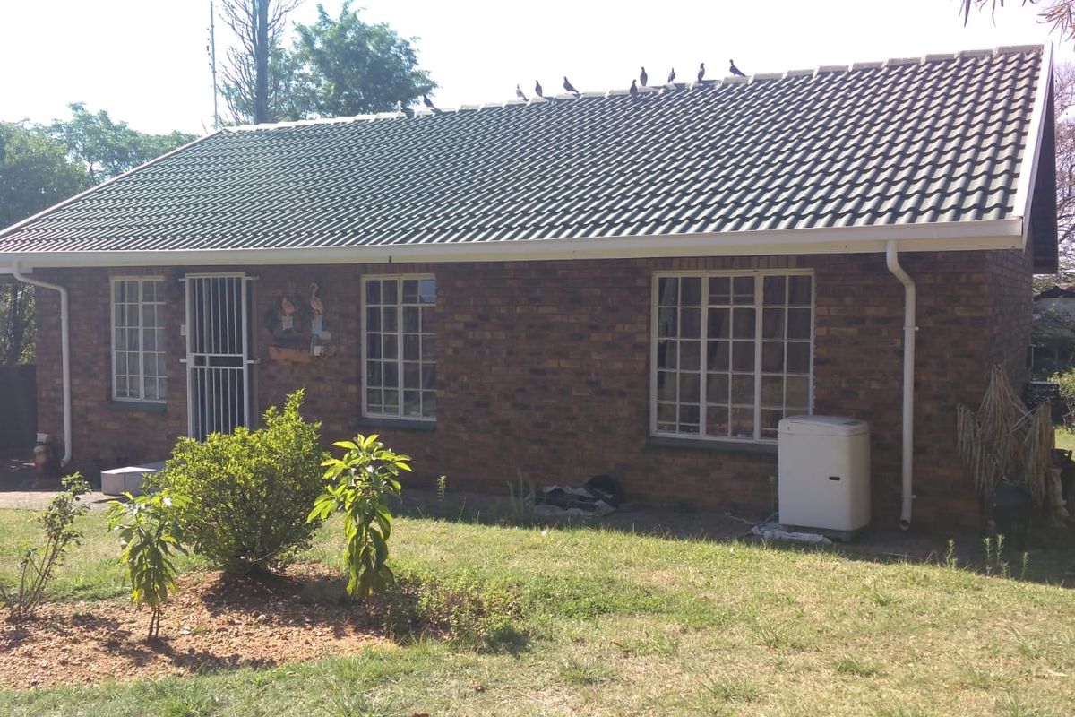 DUAL MANDATE - 3 BEDROOM HOME FOR SALE - Photo 2