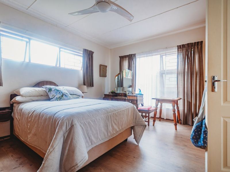 Location! Location! Location! Four bedroom home in Denver Park, George - Photo 6