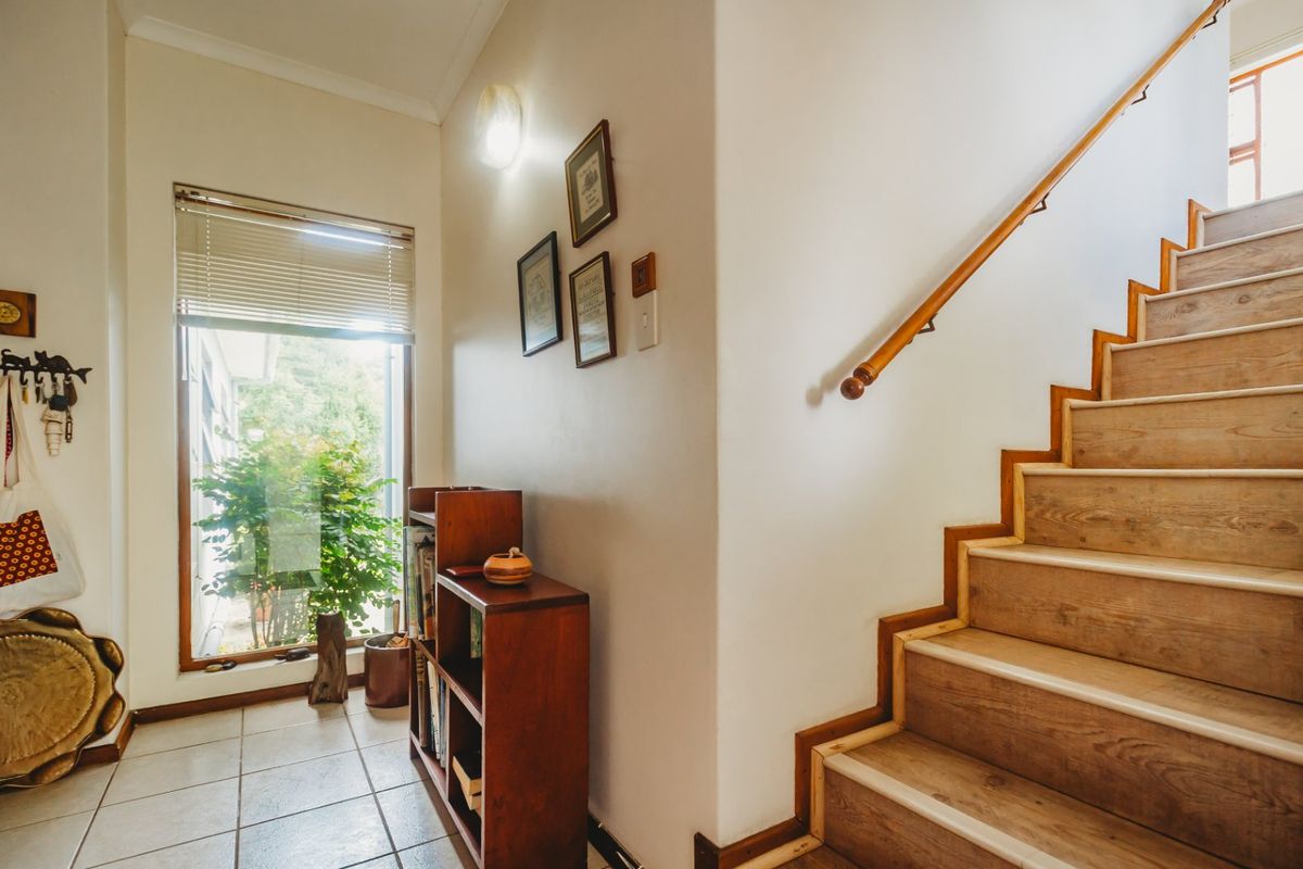 Location! Location! Location! Four bedroom home in Denver Park, George - Photo 3