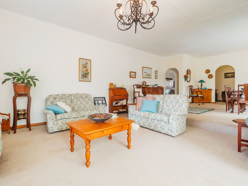 Location! Location! Location! Four bedroom home in Denver Park, George - Photo 8