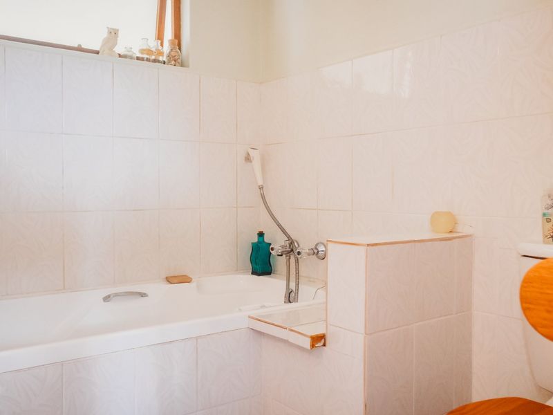 Location! Location! Location! Four bedroom home in Denver Park, George - Photo 10