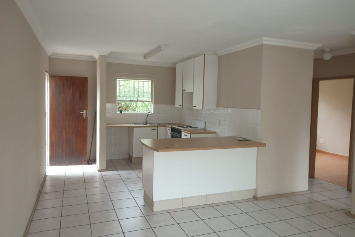 2 Bedroom 1 Bathroom first floor Apartment for Sale. - Photo 4