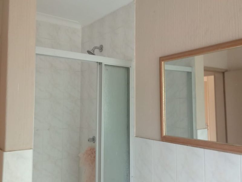 2 Bedroom 1 Bathroom first floor Apartment for Sale. - Photo 7