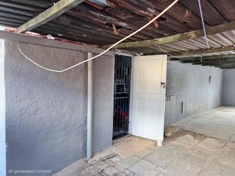 Beautiful 3 Bedroom  - Photo 3