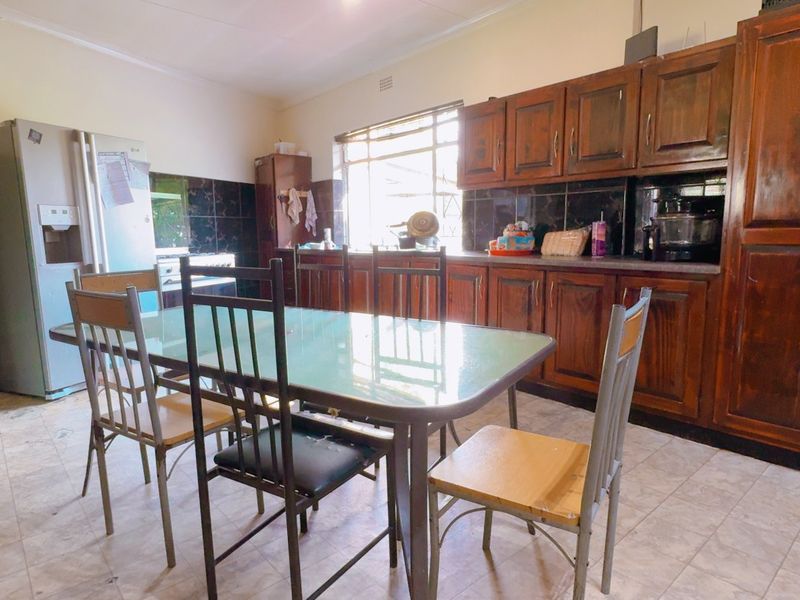 Perfectly positioned in Three Rivers - Photo 10