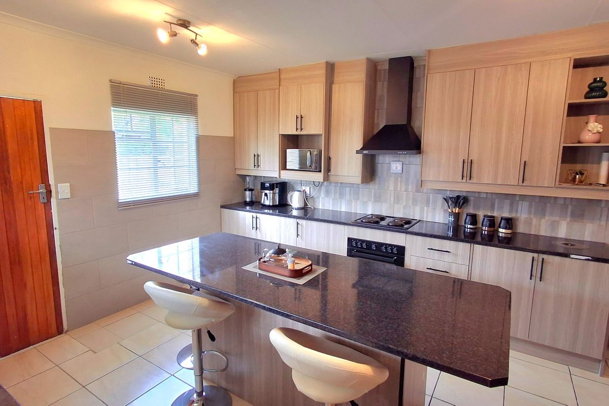 Modern Family Living in Vaal Park – 3 Bedrooms, Great Location, Excellent Price - Photo 4