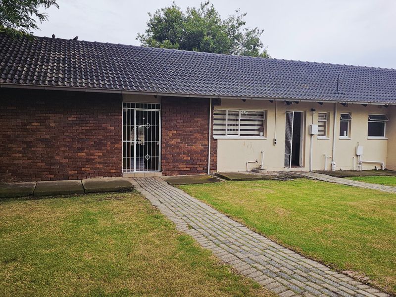 Beautiful Spacious 4 Bedroom House for Sale in Secunda - Photo 3