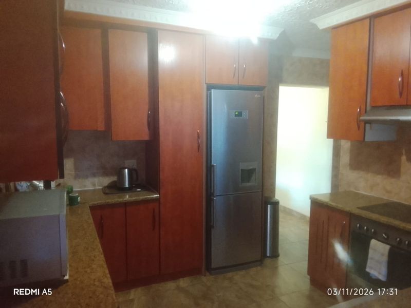 House for sale in Soshanguve - Photo 7