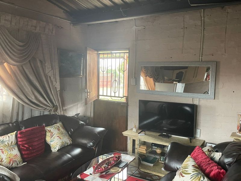 RDP house for sale in Ga-rankuwa - Photo 5