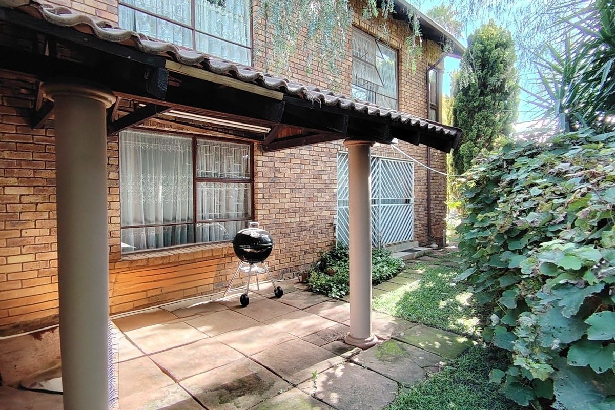 Secure Family Living with Income-Generating 2 Bedroom Flatlet in Eldoraigne Ext. 18 Boomed Area - Photo 4