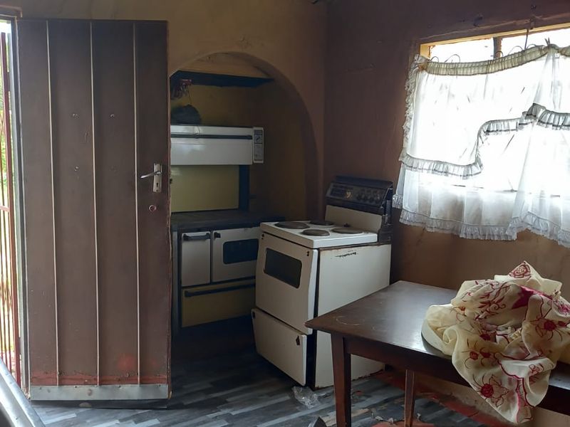 House for sale in zone 6 Ga-rankuwa - Photo 4